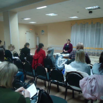 Психолог Серова Е.В. на семинаре для родителей дошкольников